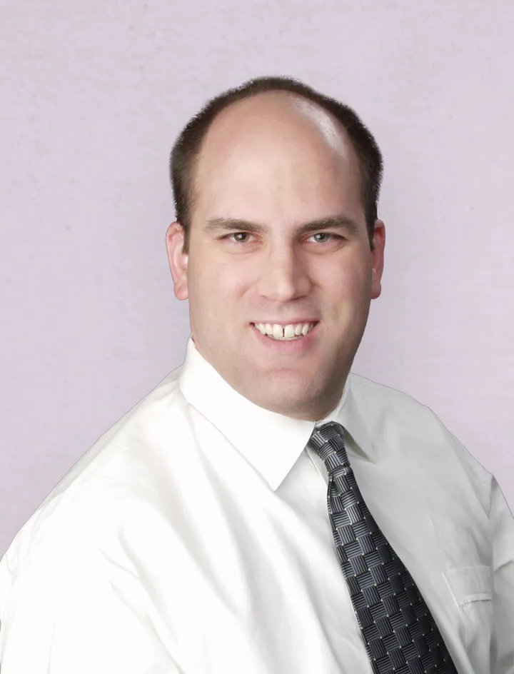 Geoffrey VanderPal headshot